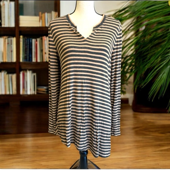 CAbi Slant Tee in Tan and Black Stripes Size Medium - Picture 1 of 9